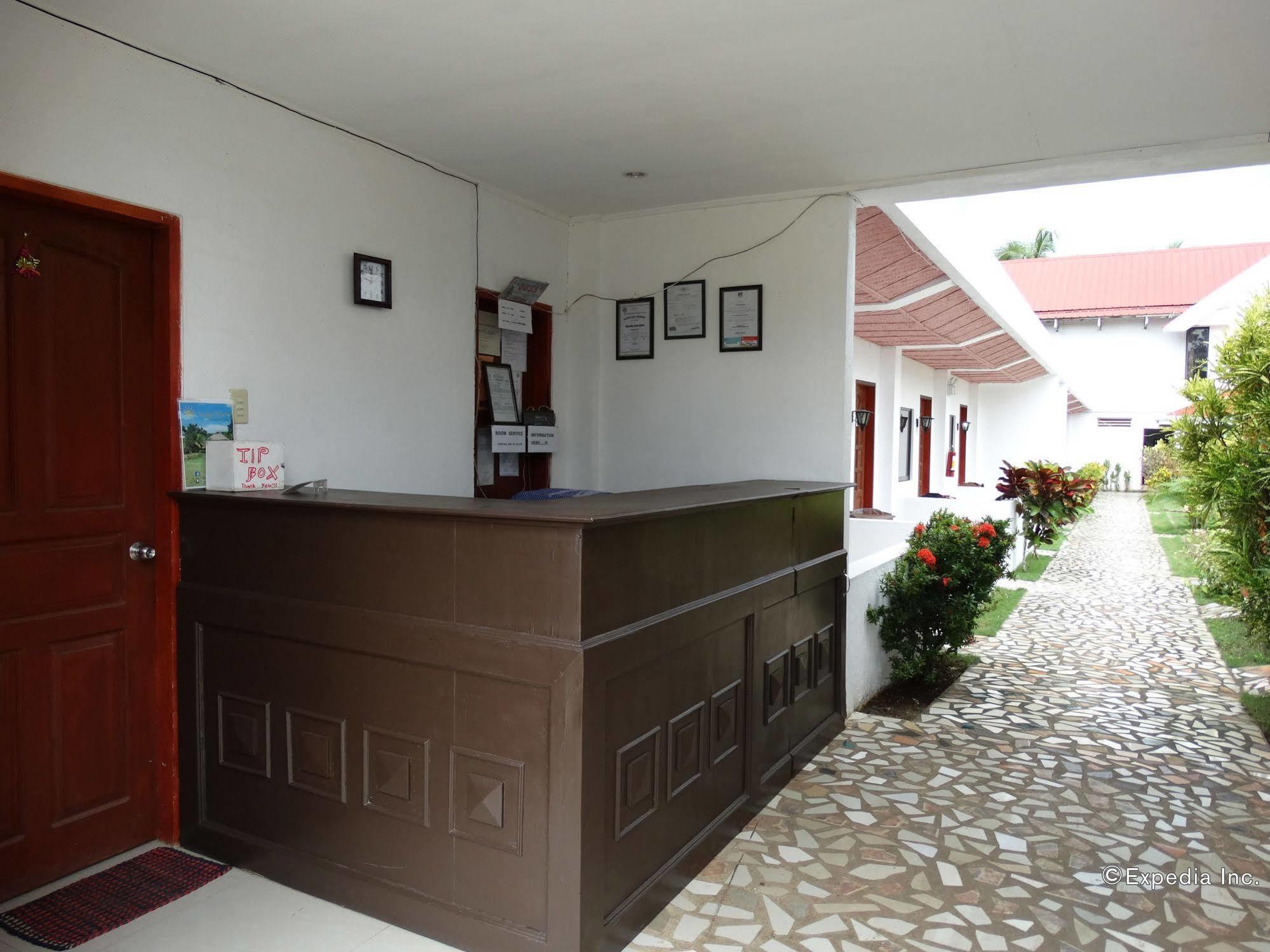 Oyo 502 Roberto'S Resort Panglao Island Exterior photo