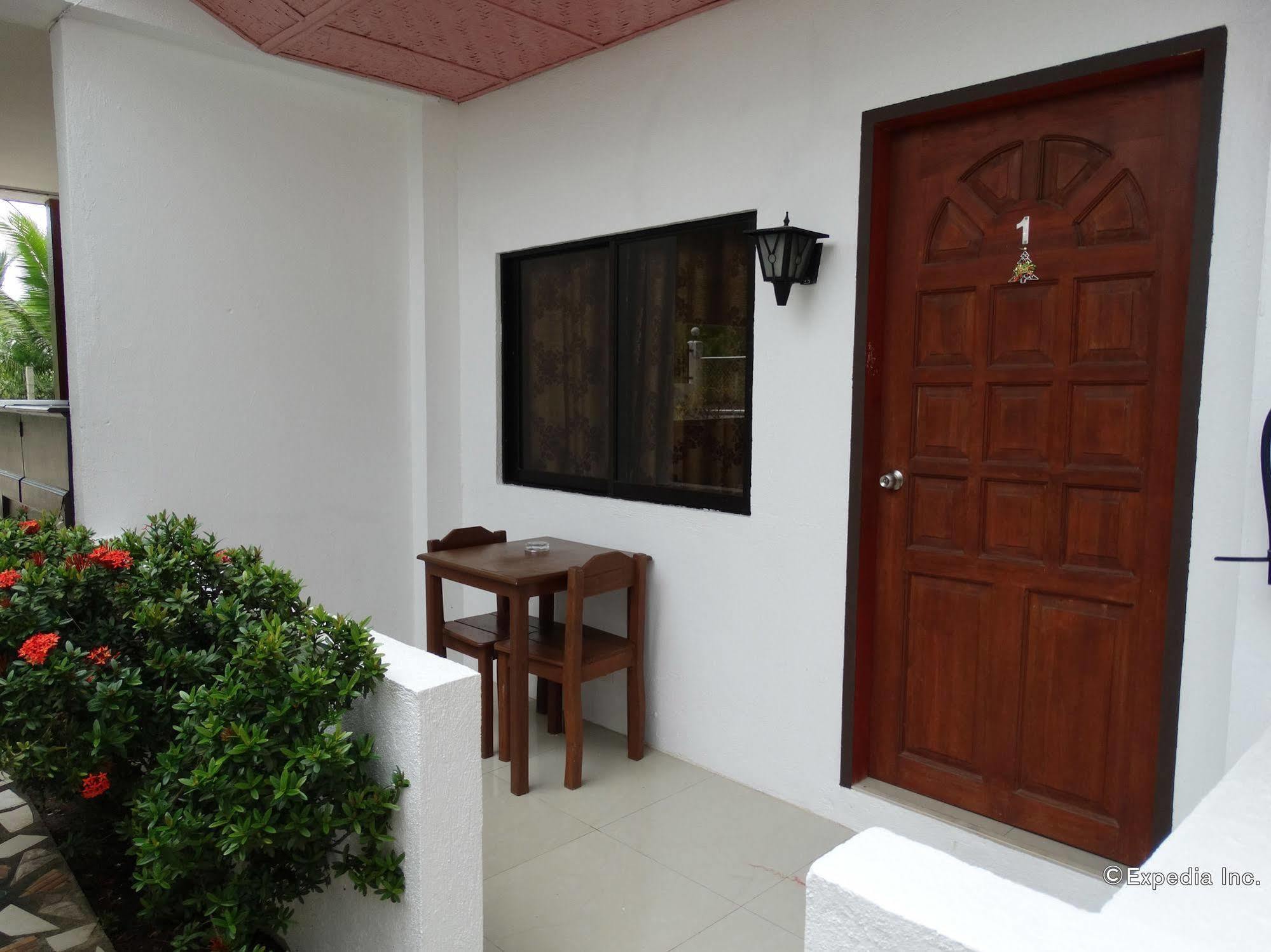Oyo 502 Roberto'S Resort Panglao Island Exterior photo