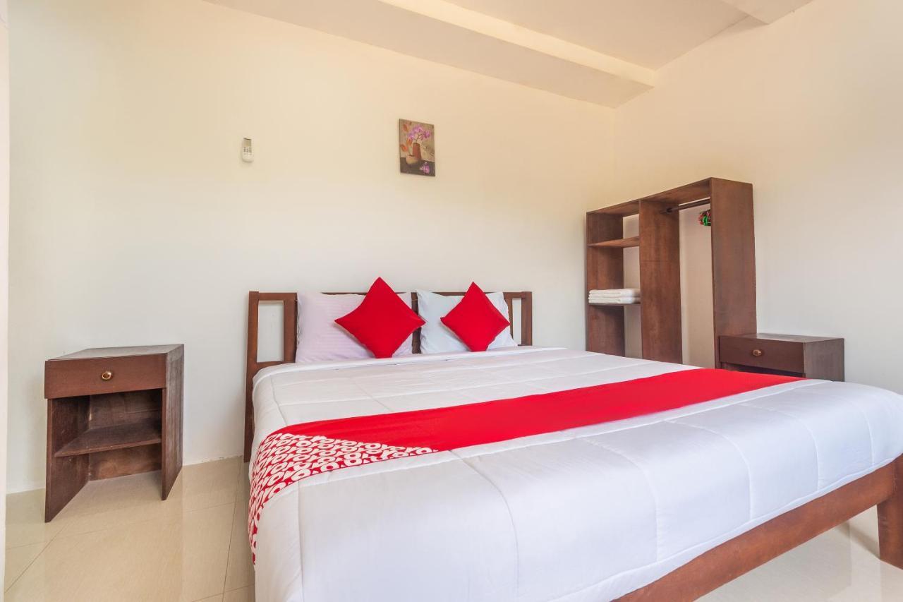 Oyo 502 Roberto'S Resort Panglao Island Exterior photo